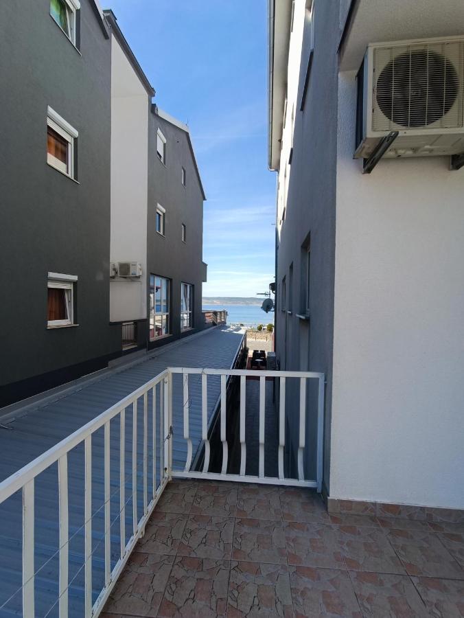 Apartmani Centar Starigrad Paklenica Eksteriør bilde